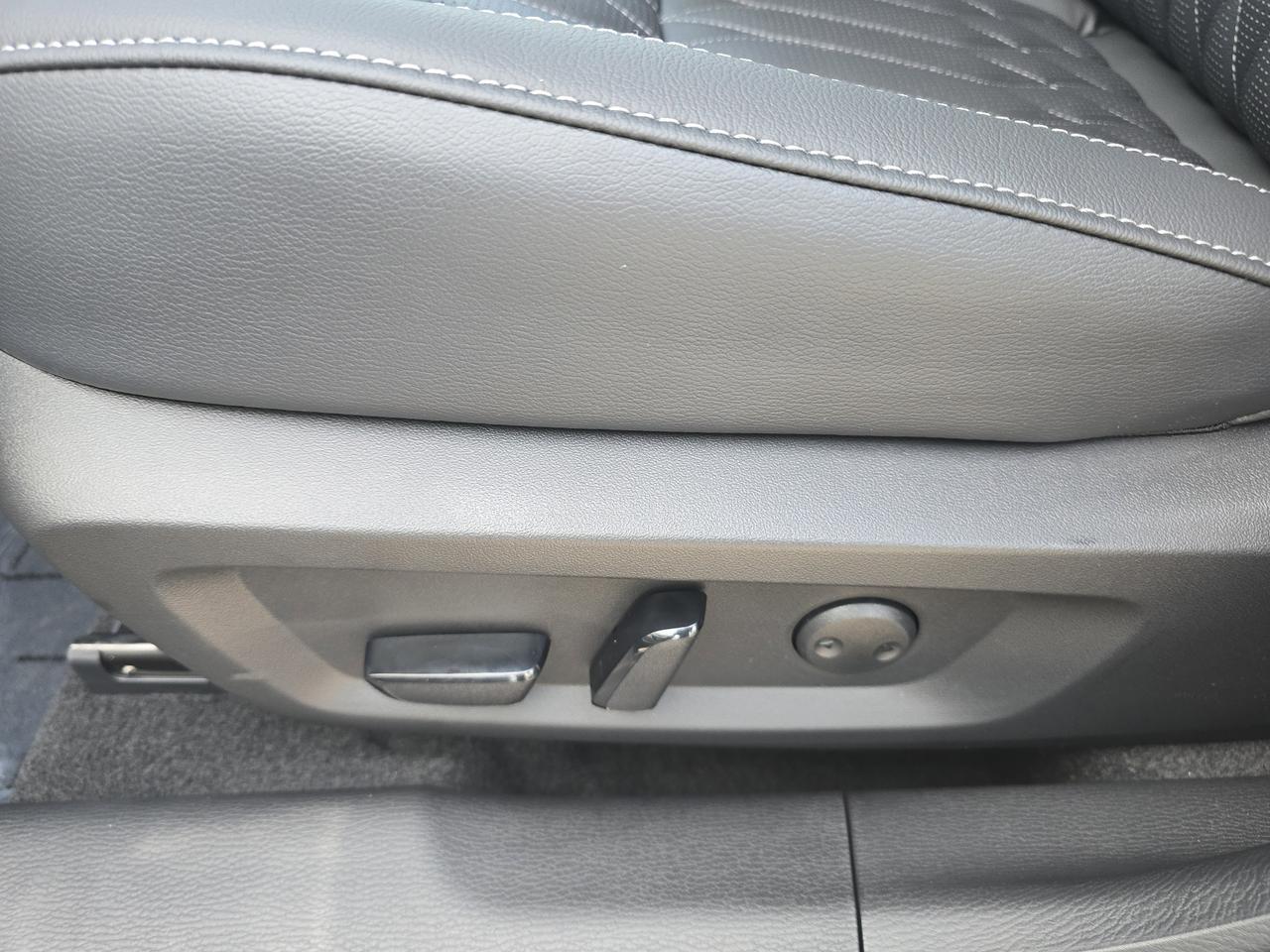2025 Mitsubishi Outlander SEL Chattanooga TN