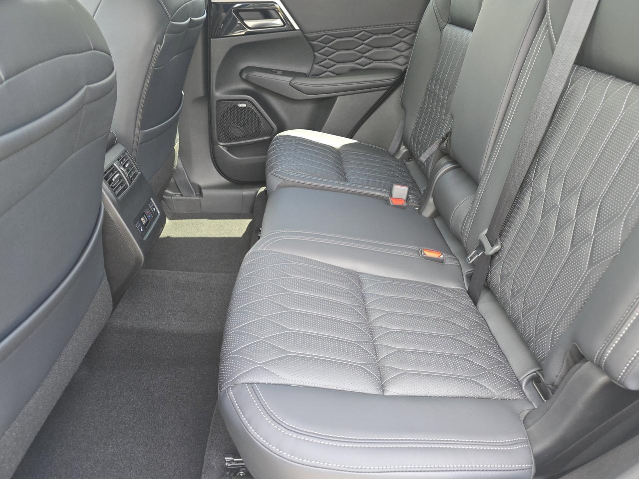 2025 Mitsubishi Outlander SEL Chattanooga TN