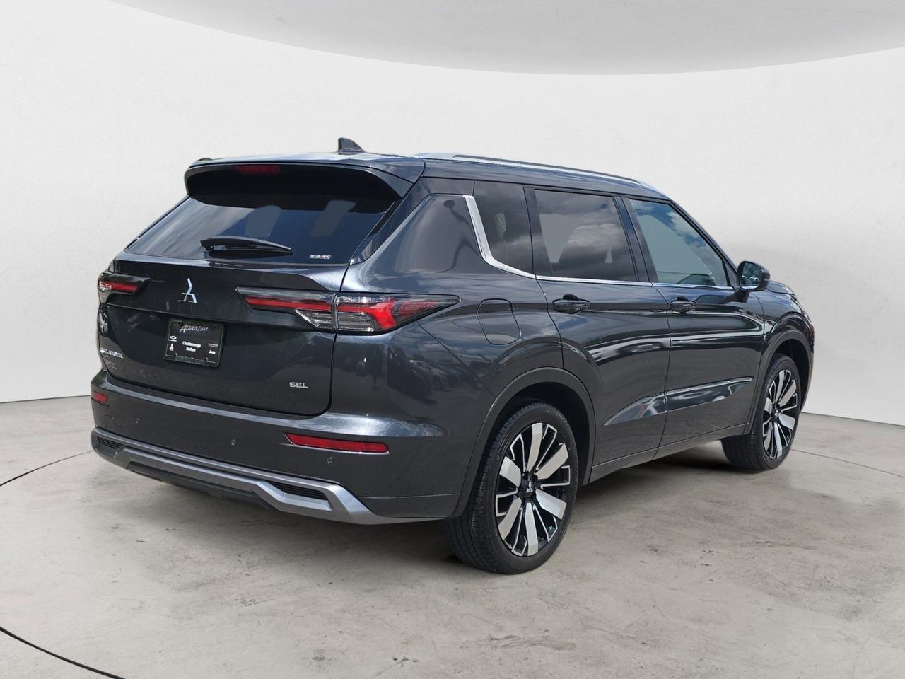 2025 Mitsubishi Outlander SEL Chattanooga TN