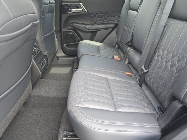 2025 Mitsubishi Outlander SEL Chattanooga TN
