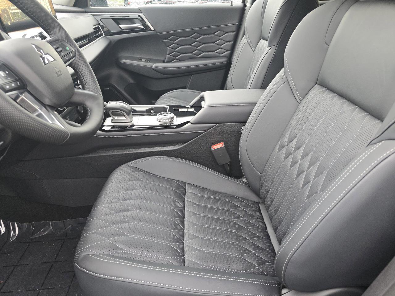 2025 Mitsubishi Outlander SEL Chattanooga TN