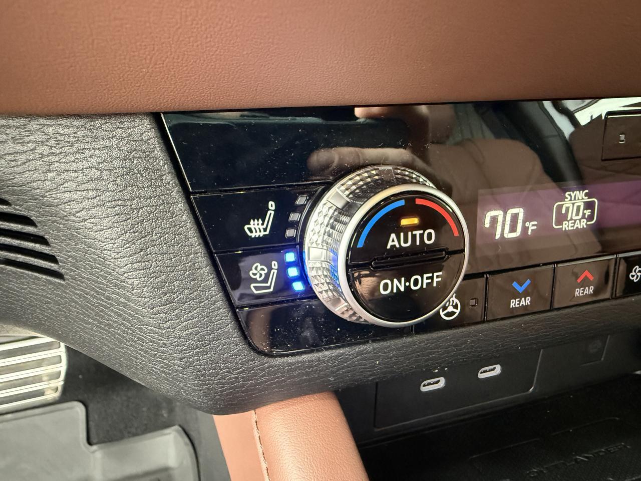 2025 Mitsubishi Outlander SEL Knoxville TN