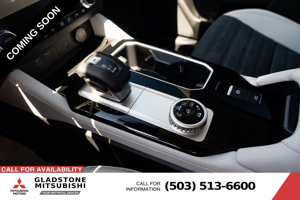 2025 Mitsubishi Outlander SEL Milwaukie OR