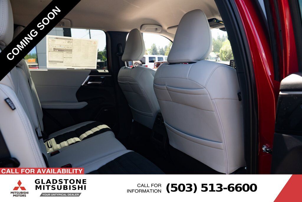 2025 Mitsubishi Outlander SEL Milwaukie OR