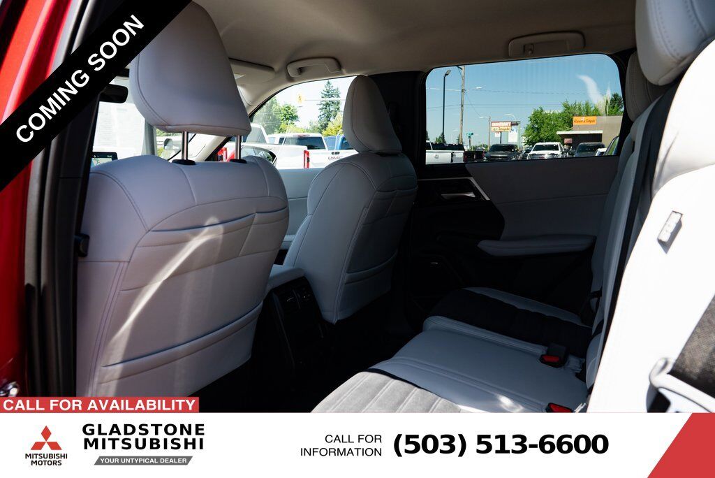 2025 Mitsubishi Outlander SEL Milwaukie OR