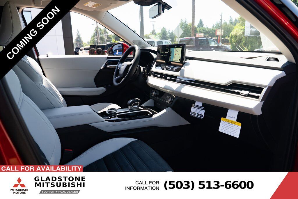 2025 Mitsubishi Outlander SEL Milwaukie OR