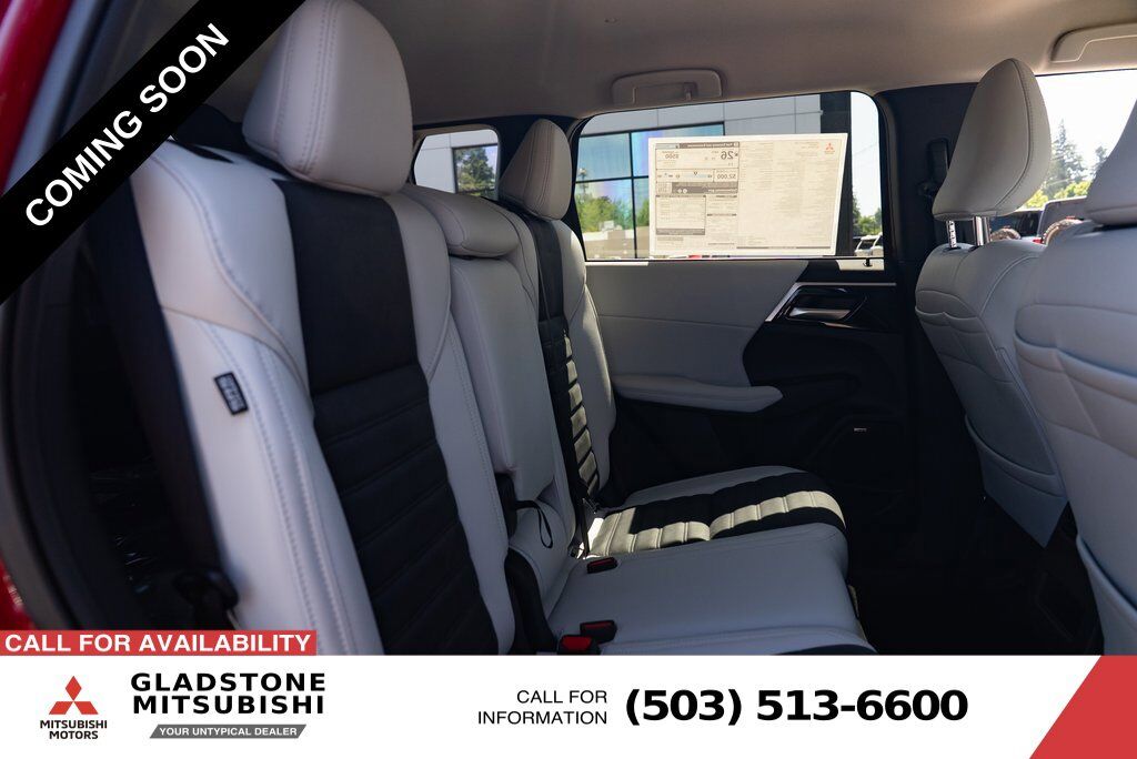 2025 Mitsubishi Outlander SEL Milwaukie OR