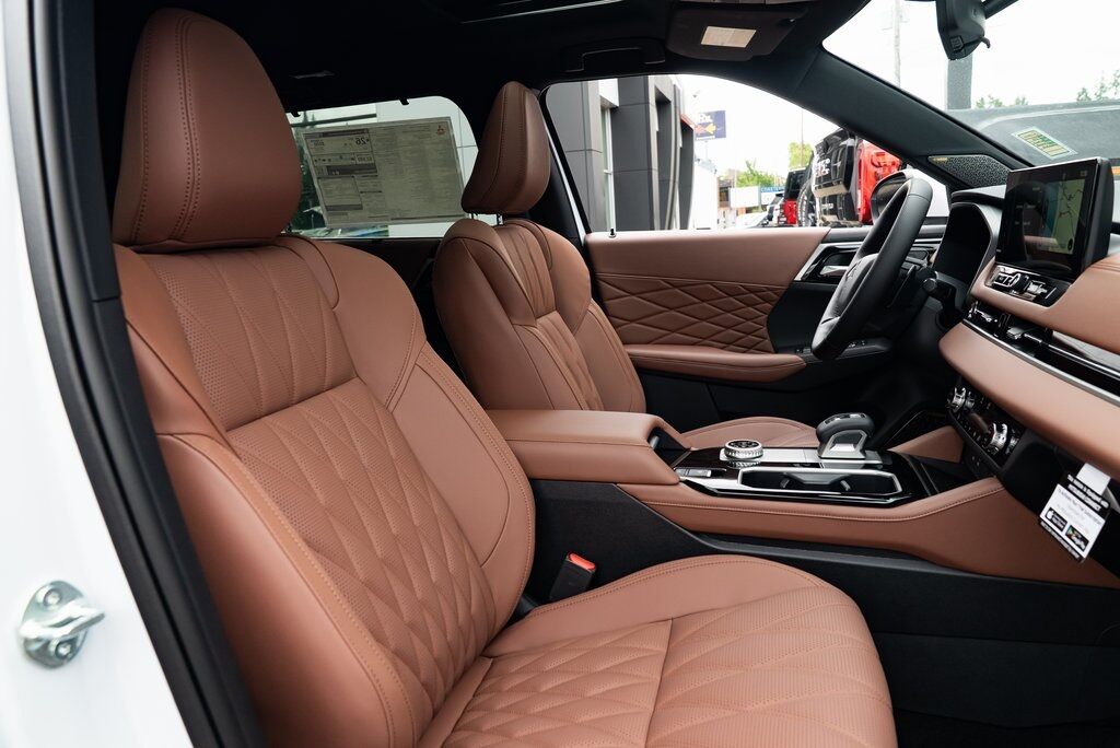 2025 Mitsubishi Outlander SEL Milwaukie OR