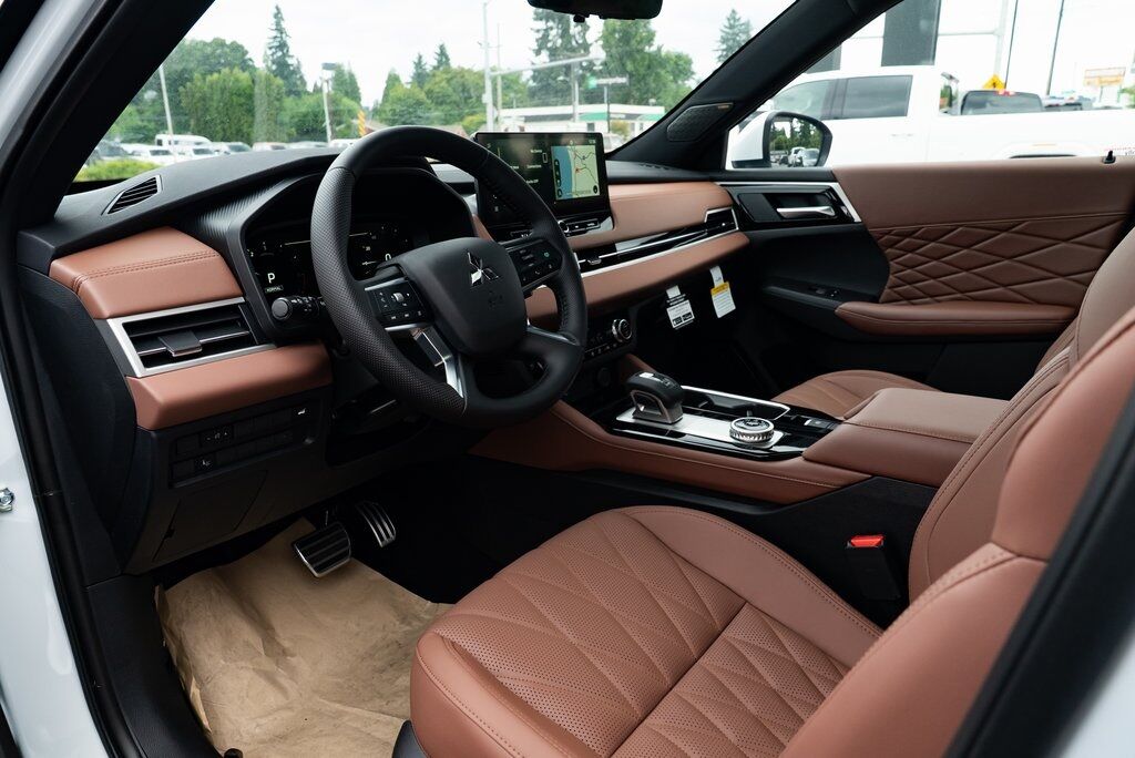 2025 Mitsubishi Outlander SEL Milwaukie OR