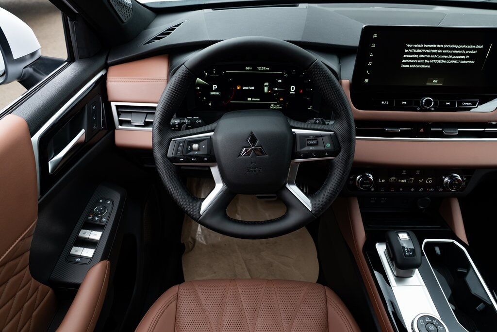 2025 Mitsubishi Outlander SEL Milwaukie OR