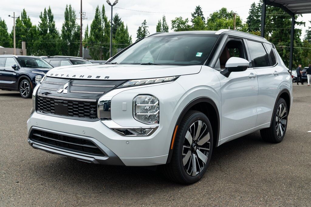2025 Mitsubishi Outlander SEL Milwaukie OR