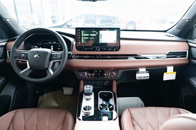 2025 Mitsubishi Outlander SEL Milwaukie OR
