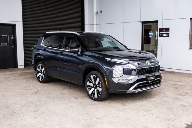 2025 Mitsubishi Outlander SEL Milwaukie OR