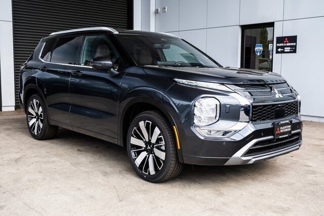 2025 Mitsubishi Outlander SEL Milwaukie OR