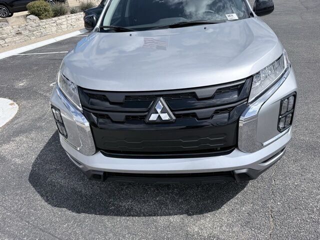 2025 Mitsubishi Outlander Sport 2.0 LE