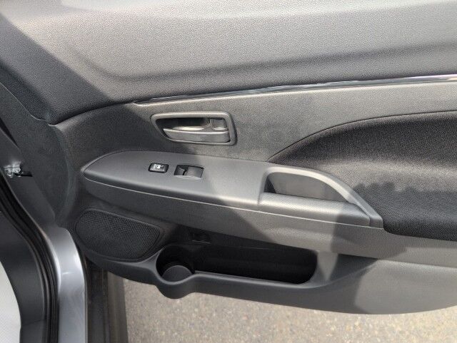2025 Mitsubishi RVR ES Whitecourt AB