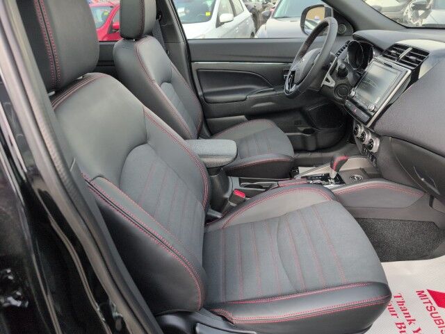 2025 Mitsubishi RVR NOIR Whitecourt AB