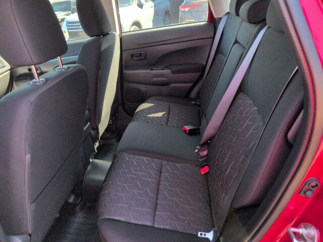 2025 Mitsubishi RVR SE Grande Prairie AB