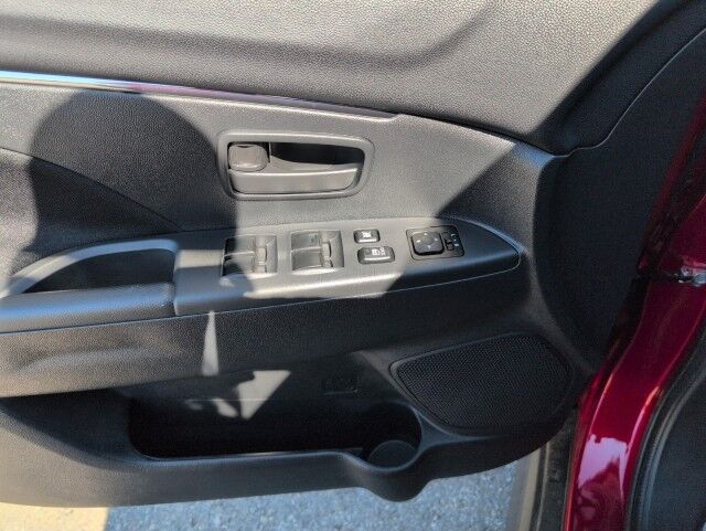 2025 Mitsubishi RVR SE Grande Prairie AB