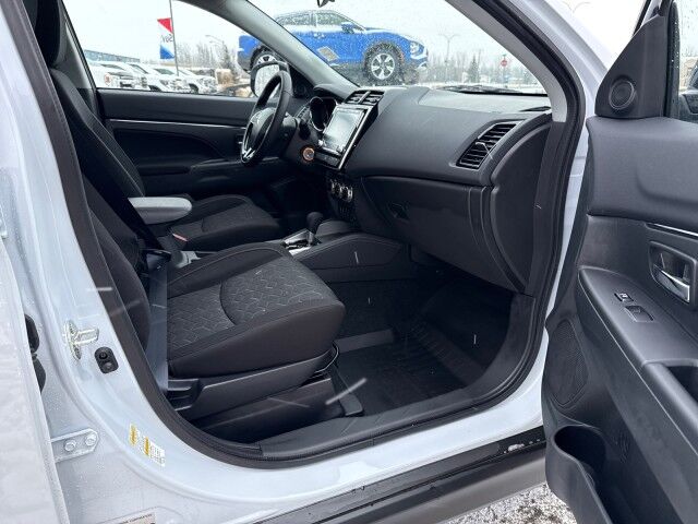 2025 Mitsubishi RVR SE Grande Prairie AB