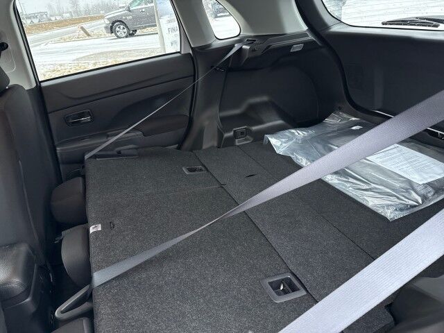 2025 Mitsubishi RVR SE Grande Prairie AB