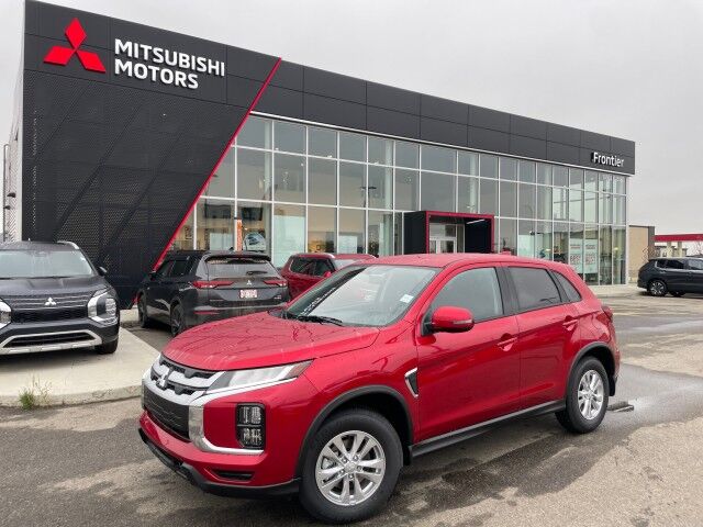 2025 Mitsubishi RVR SE