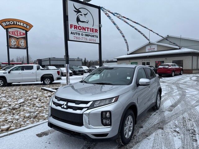 2025 Mitsubishi RVR SE