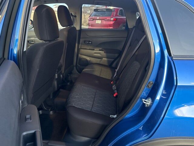 2025 Mitsubishi RVR SE Whitecourt AB