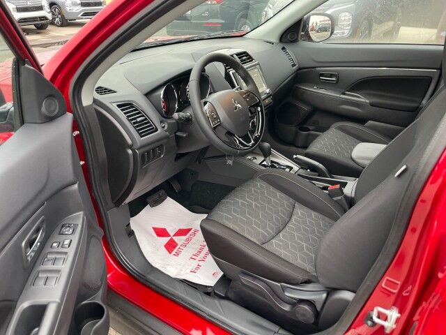 2025 Mitsubishi RVR SE Whitecourt AB