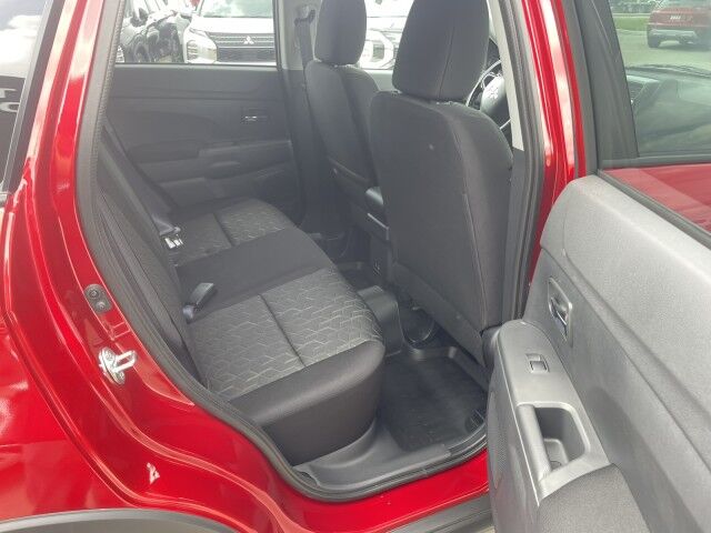 2025 Mitsubishi RVR SE Whitecourt AB