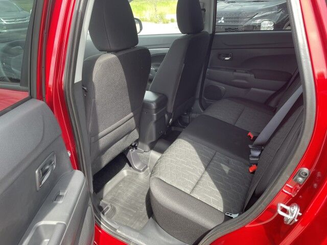 2025 Mitsubishi RVR SE Whitecourt AB