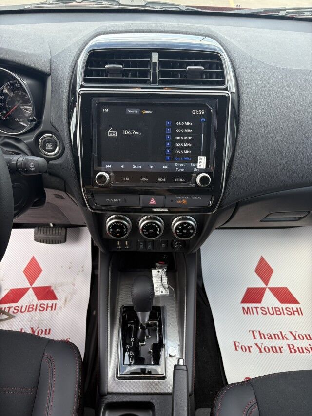 2025 Mitsubishi RVR SEL Whitecourt AB