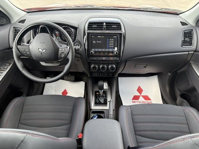 2025 Mitsubishi RVR SEL Whitecourt AB