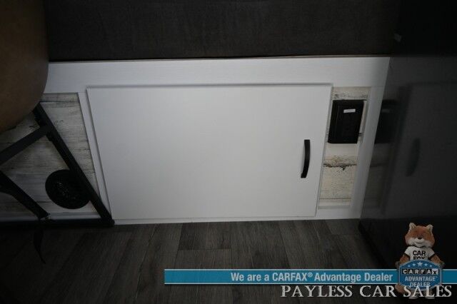 2025 Modern Buggy Country Born CB16 with Front Bunk / Sleeps 4 / Dometic Furnace / 13.5k BTU Rooftop AC / Stainless Steel Sink & Dual Burner Stove / 24in TV / Power Ext Awning / 14in Ground Clearance / All Terrain Tires / Tow Pkg / 2250lbs UVW Wasilla AK