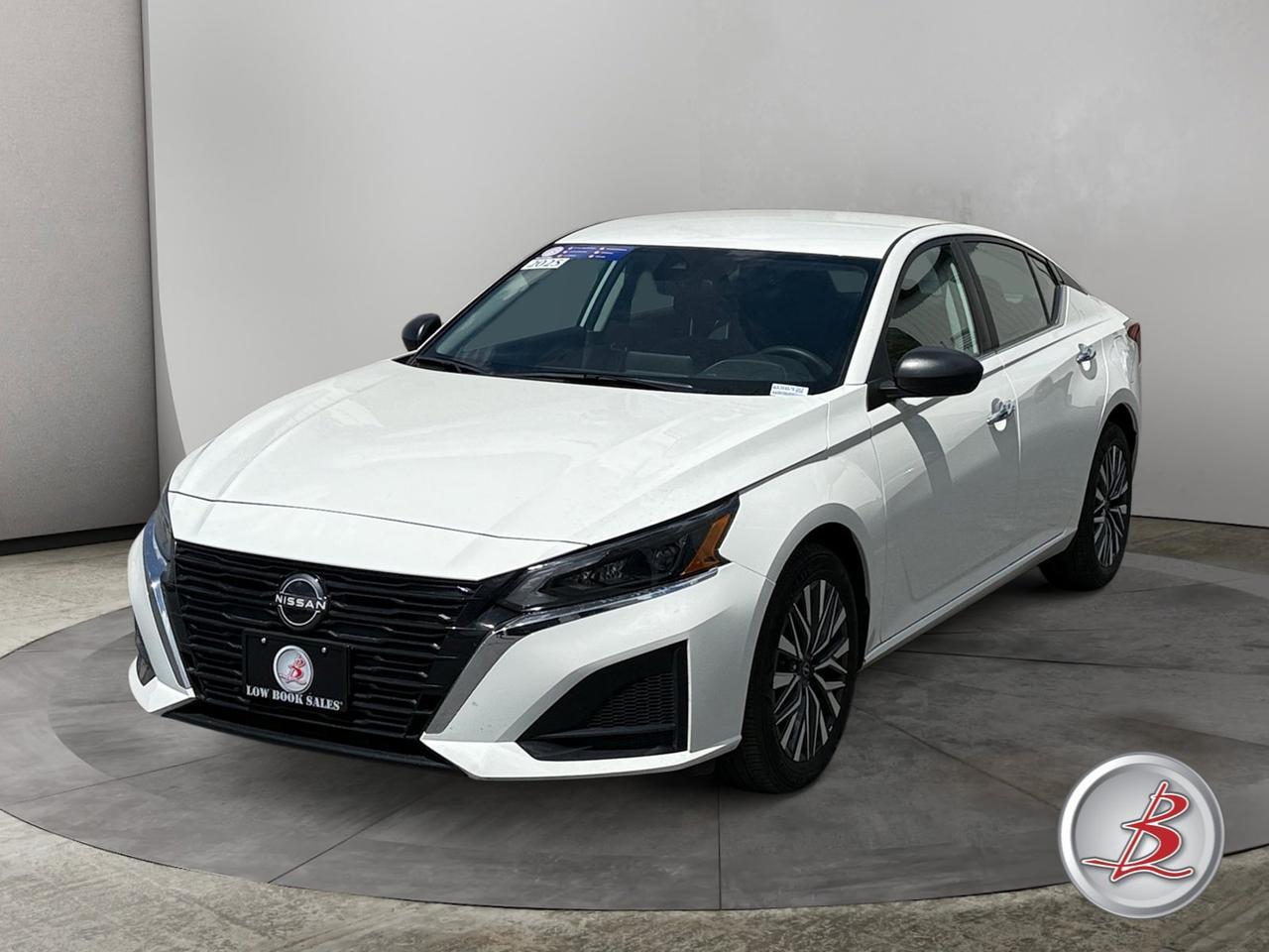 2025 Nissan ALTIMA SV