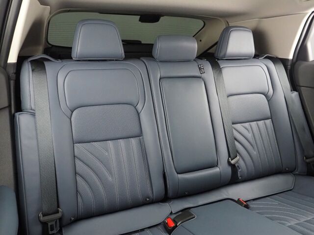 2025 Nissan ARIYA PLATINUM+ e-4ORCE AWD *HEADS-UP DISPLAY, NAVIGATION, SAFETY ALERTS, ADAPTIVE CRUISE, 360 VIEW CAMERA, PANORAMA MOONROOF, NAPPA LEATHER, CLIMATE SEATS, WIRELESS CHARGING, BOSE AUDIO, APPLE CARPLAY Round Rock TX