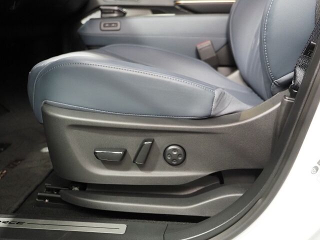 2025 Nissan ARIYA PLATINUM+ e-4ORCE AWD *HEADS-UP DISPLAY, NAVIGATION, SAFETY ALERTS, ADAPTIVE CRUISE, 360 VIEW CAMERA, PANORAMA MOONROOF, NAPPA LEATHER, CLIMATE SEATS, WIRELESS CHARGING, BOSE AUDIO, APPLE CARPLAY Round Rock TX