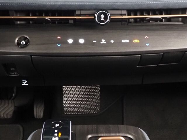 2025 Nissan ARIYA PLATINUM+ e-4ORCE AWD *HEADS-UP DISPLAY, NAVIGATION, SAFETY ALERTS, ADAPTIVE CRUISE, 360 VIEW CAMERA, PANORAMA MOONROOF, NAPPA LEATHER, CLIMATE SEATS, WIRELESS CHARGING, BOSE AUDIO, APPLE CARPLAY Round Rock TX