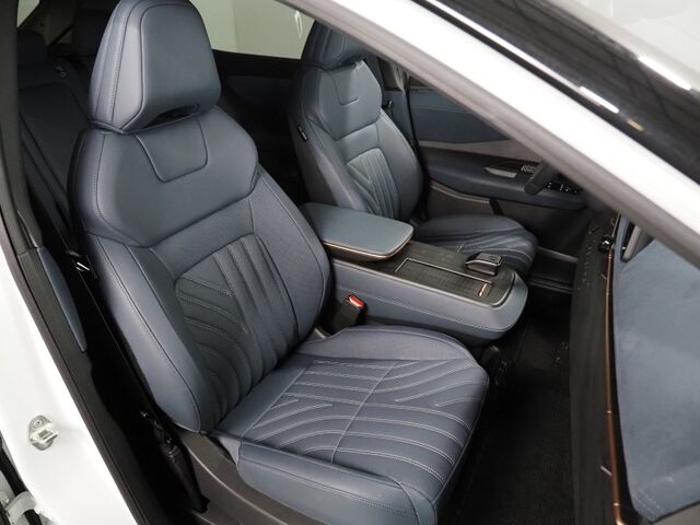 2025 Nissan ARIYA PLATINUM+ e-4ORCE AWD *HEADS-UP DISPLAY, NAVIGATION, SAFETY ALERTS, ADAPTIVE CRUISE, 360 VIEW CAMERA, PANORAMA MOONROOF, NAPPA LEATHER, CLIMATE SEATS, WIRELESS CHARGING, BOSE AUDIO, APPLE CARPLAY Round Rock TX