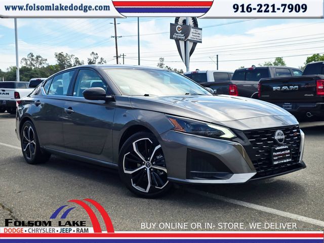 2025 Nissan Altima 2.5 SR