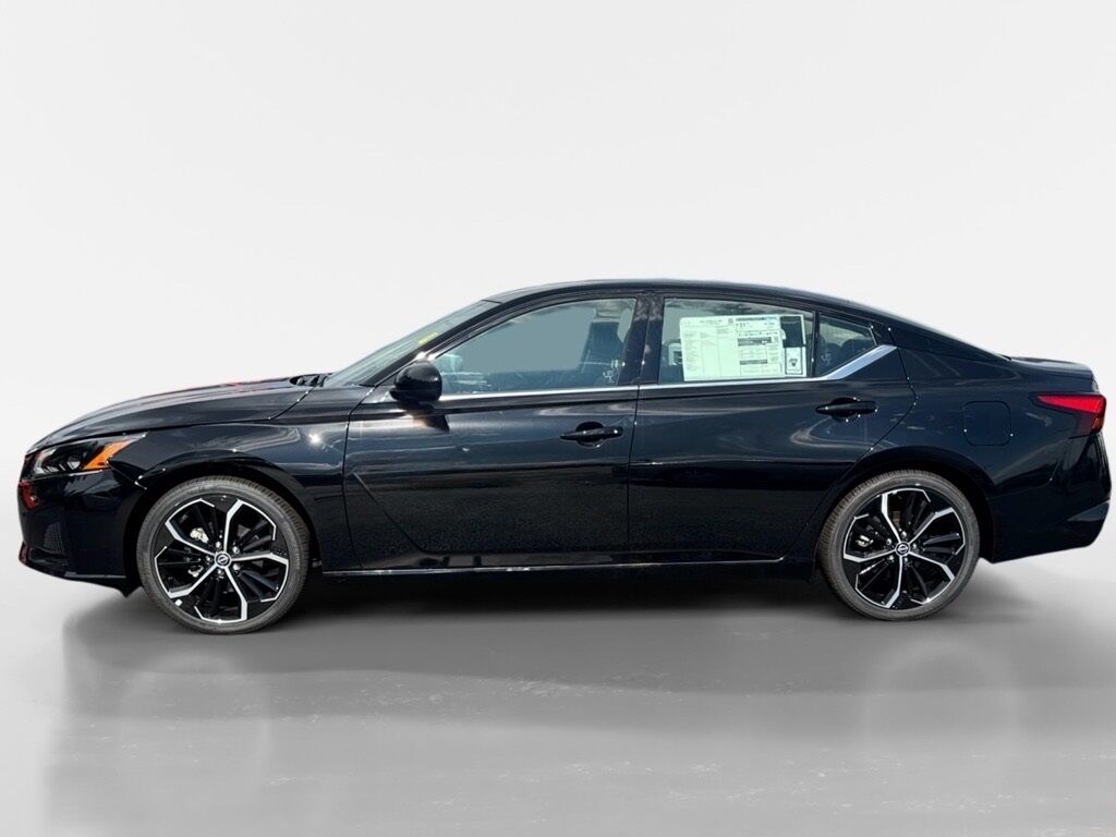 2025 Nissan Altima 2.5 SR Morristown TN