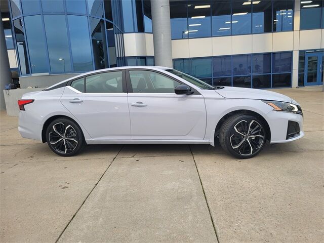 2025 Nissan Altima 2.5 SR Roseville CA