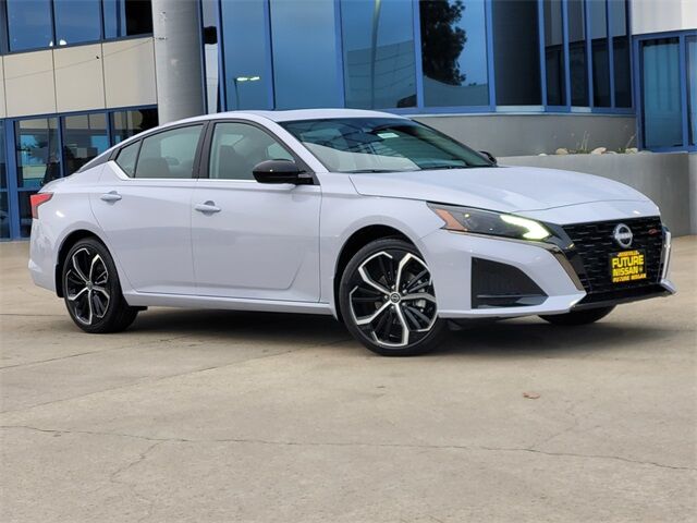 2025 Nissan Altima 2.5 SR