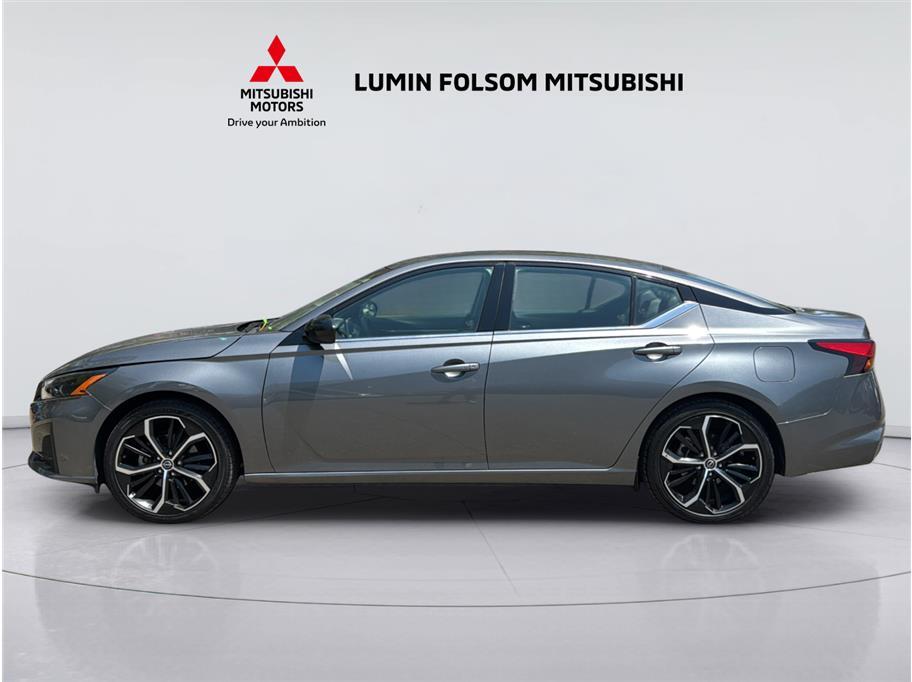 2025 Nissan Altima 2.5 SR Sedan 4D