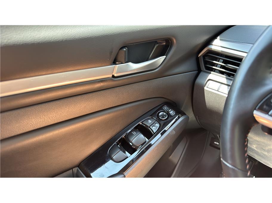 2025 Nissan Altima 2.5 SR Sedan 4D Folsom CA
