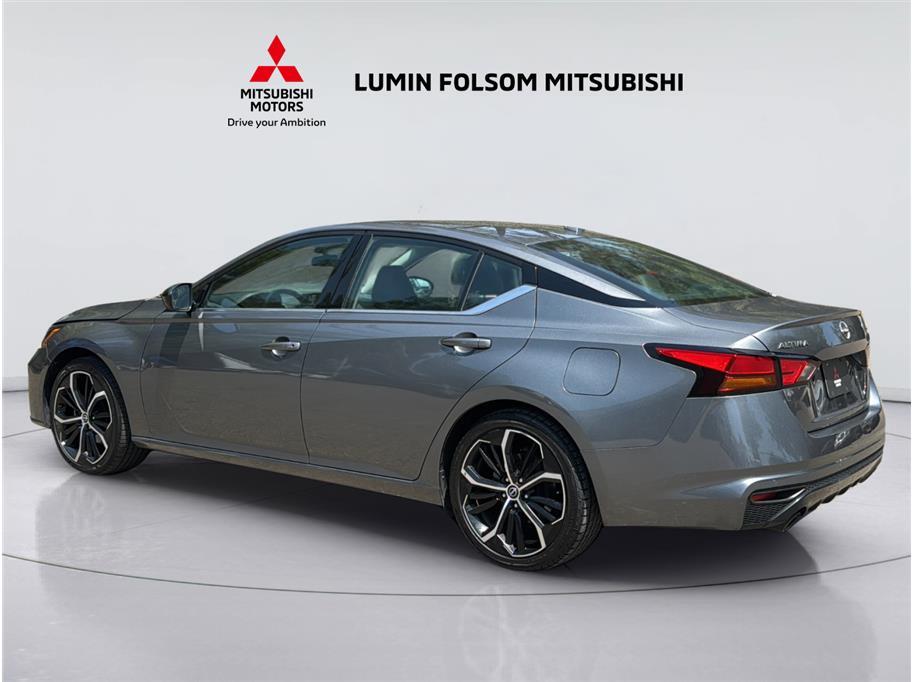 2025 Nissan Altima 2.5 SR Sedan 4D