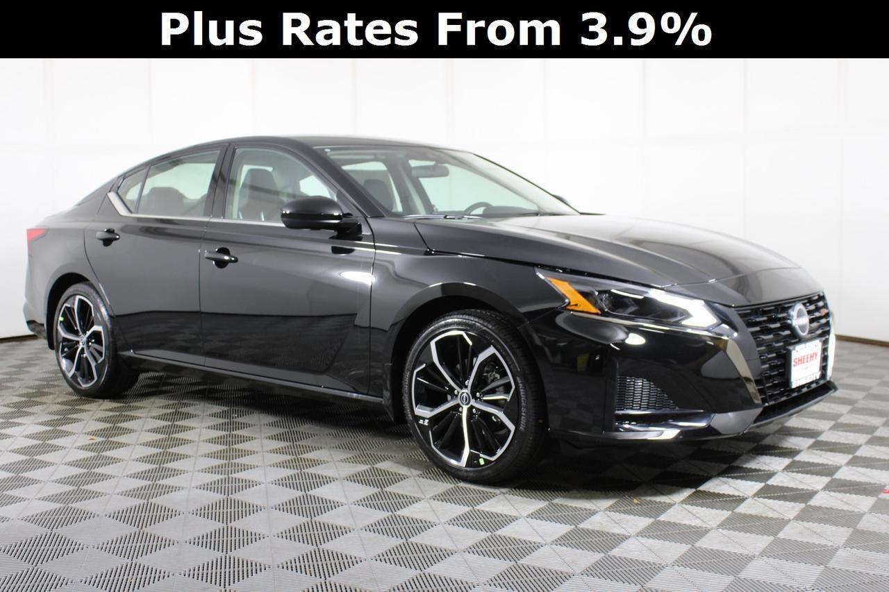 2025 Nissan Altima 2.5 SR photo 13