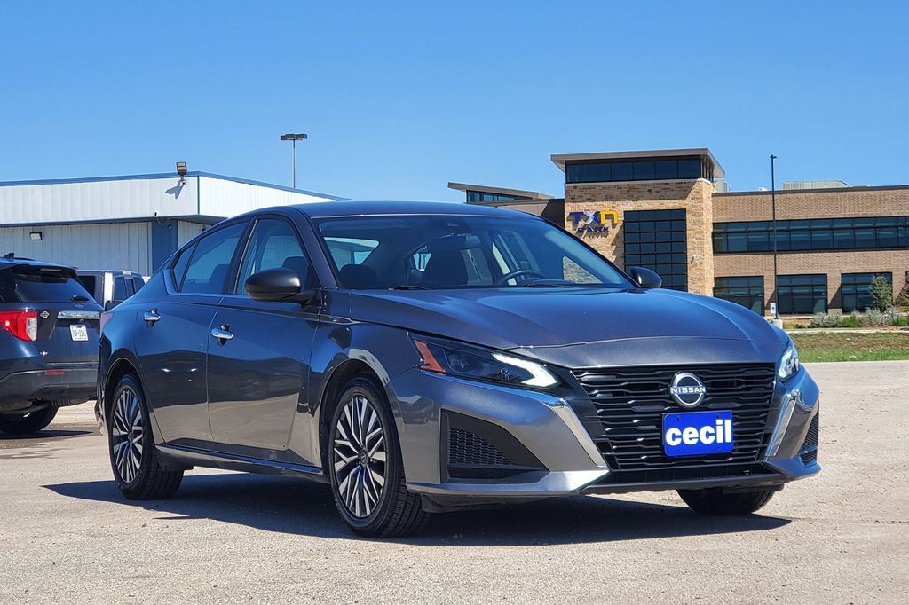 2025 Nissan Altima 2.5 SV