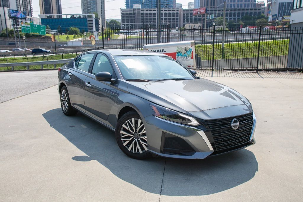 2025 Nissan Altima 2.5 SV