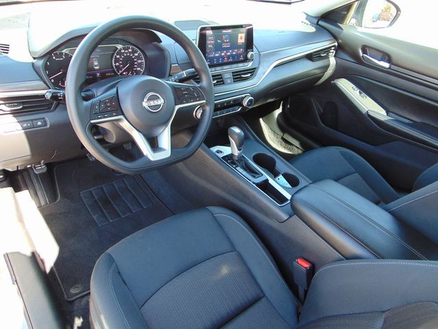 2025 Nissan Altima 2.5 SV Santa Fe NM